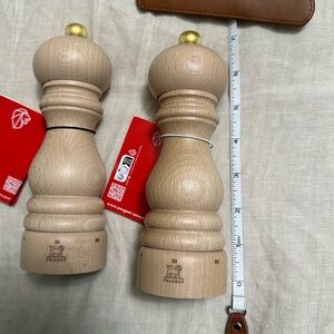 NWT Sur La Table Salt and pepper grinder made in France original price $110